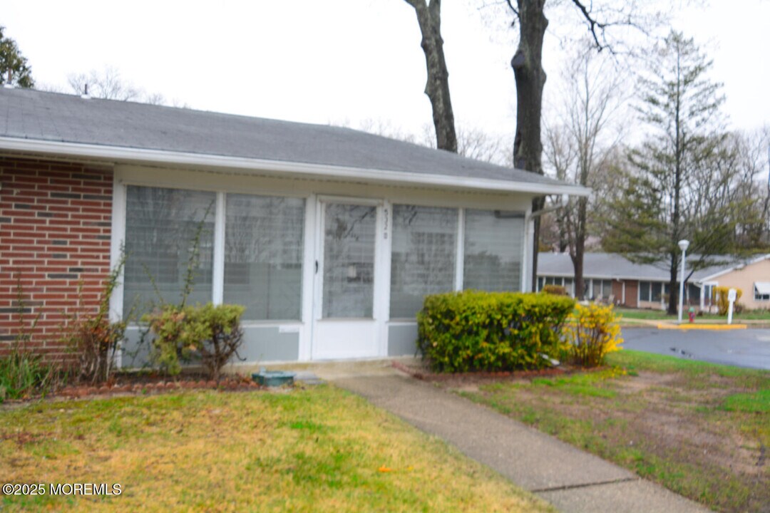 532D Dartmoor Ct in Lakewood, NJ - Building Photo