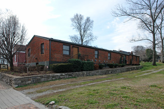 1319 5th Ave N in Nashville, TN - Building Photo - Building Photo