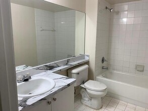 631 SW 111th Ln in Pembroke Pines, FL - Building Photo - Building Photo