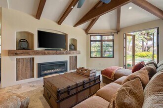 7187 Via De Maya in Rancho Santa Fe, CA - Building Photo - Building Photo