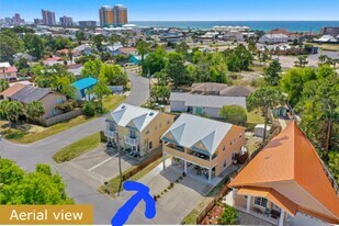 8227 S Lagoon Dr in Panama City Beach, FL - Building Photo