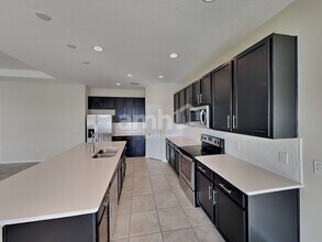 1813 Henley St in St. Cloud, FL - Building Photo - Building Photo