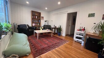 24 Chetwynd Rd in Somerville, MA - Building Photo