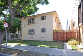 514 E Wellington Ave in Santa Ana, CA - Building Photo - Building Photo