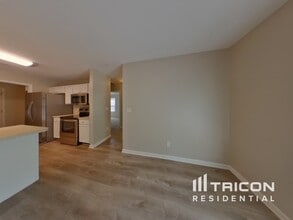 108 Lauren Wood Cir in Taylors, SC - Building Photo - Building Photo