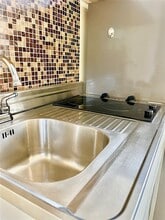 6815 NW 14th St in Plantation, FL - Building Photo - Building Photo