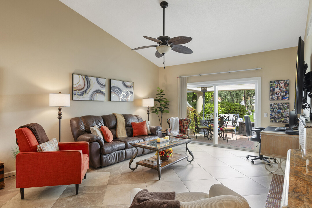 182 Desert Falls Cir in Palm Desert, CA - Building Photo