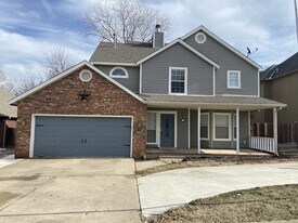 3503 S Dogwood Ave in Broken Arrow, OK - Building Photo