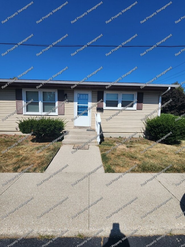 property at 709 N Grant St