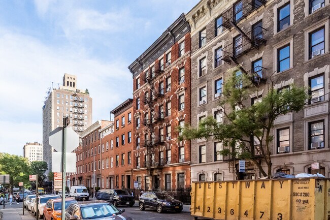 160 Waverly Pl in New York, NY - Foto de edificio - Building Photo