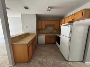 4001 Doraine Ct in Killeen, TX - Foto de edificio - Building Photo