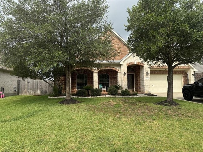 property at 21511 Avalon Queen Dr