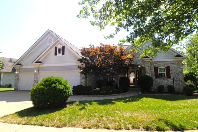 320 Remington Way Dr in Ballwin, MO - Building Photo - Building Photo