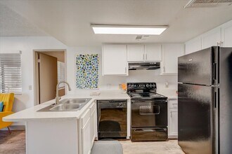 The Place at 2120 in Tucson, AZ - Building Photo - Building Photo