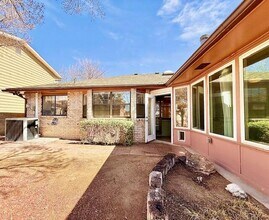 7417 Lew Wallace Dr NE in Albuquerque, NM - Building Photo - Building Photo