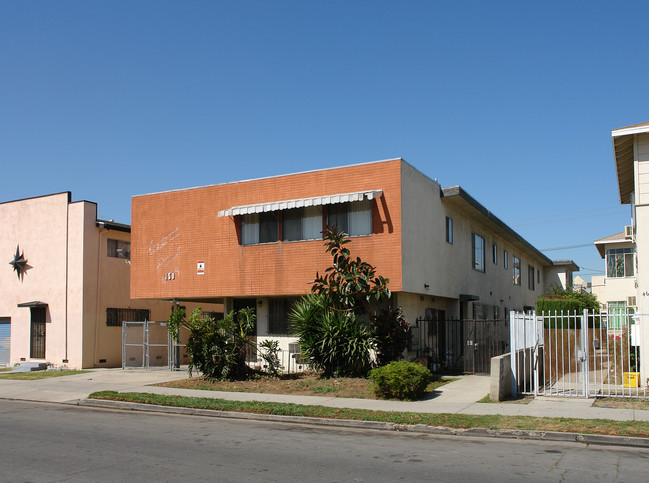 459 N Oxford Ave in Los Angeles, CA - Building Photo - Building Photo