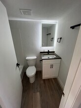 2706 Center St in Granite City, IL - Foto de edificio - Building Photo