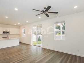 5205 Turnstone St SE in Olympia, WA - Building Photo - Building Photo