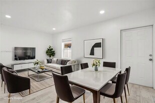 1041 NE 9th Ave in Fort Lauderdale, FL - Building Photo