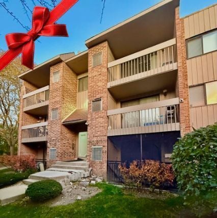 1498 E Ports O Call Dr