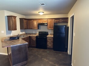 406 Kiersen Ln in Jonesboro, AR - Building Photo - Building Photo