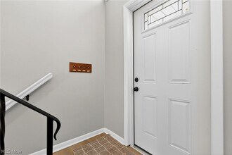 211 Buffington Rd in Fairlawn, OH - Building Photo - Building Photo