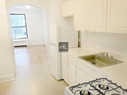 1577 York Ave-Unit -2N in New York, NY - Building Photo