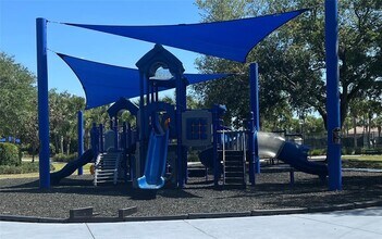 20027 Heritage Point Dr in Tampa, FL - Building Photo - Building Photo