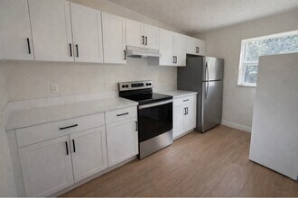 805 NW 12th Ave in Fort Lauderdale, FL - Building Photo - Building Photo