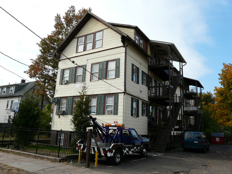 142-144 Rowe St in New Haven, CT - Building Photo