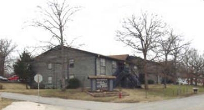 Cedar Crest Apartments in Tahlequah, OK - Building Photo