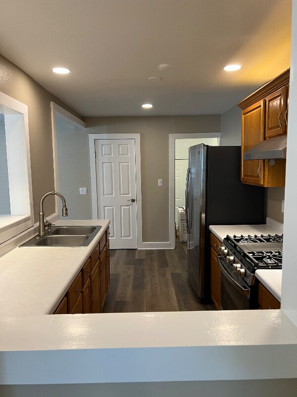 692 W 5th St in Dubuque, IA - Building Photo - Building Photo