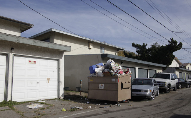 1253 W Rosewood Ct in Ontario, CA - Building Photo - Building Photo