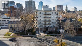 435 Colborne St in London, ON - Building Photo