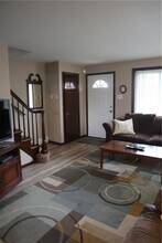 3059 Mt Troy Rd in Pittsburgh, PA - Building Photo - Building Photo