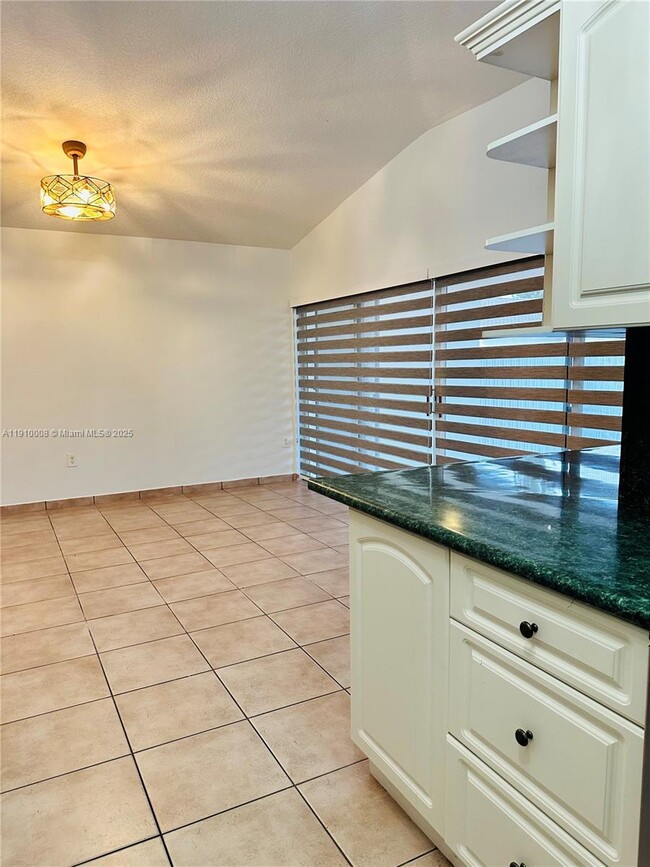 1101 NW 134th Pl in Miami, FL - Building Photo - Building Photo