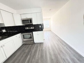 337 SE 23rd Ave-Unit -A in Boynton Beach, FL - Building Photo - Building Photo