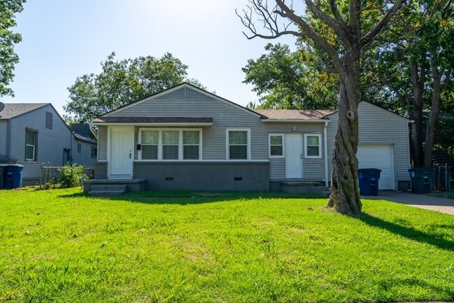 property at 1042 N Canton Ave