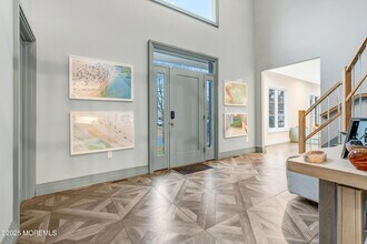 450 Wells Ave in Ocean Township, NJ - Foto de edificio - Building Photo