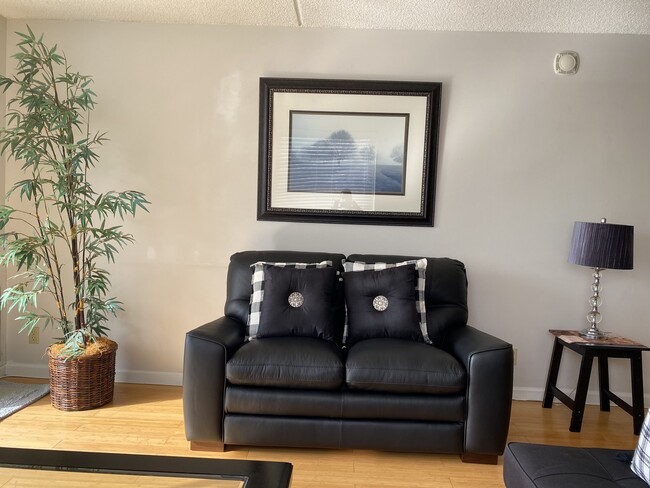 property at 400 Hobron Ln