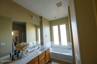 13612 W Cypress St in Goodyear, AZ - Building Photo - Building Photo