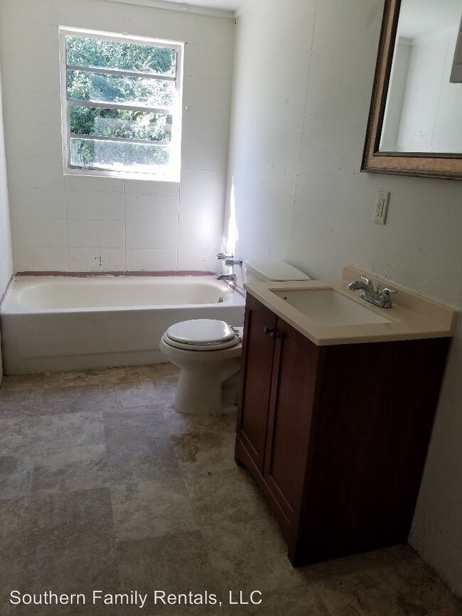 410 Kingsby St in Dublin, GA - Building Photo - Building Photo