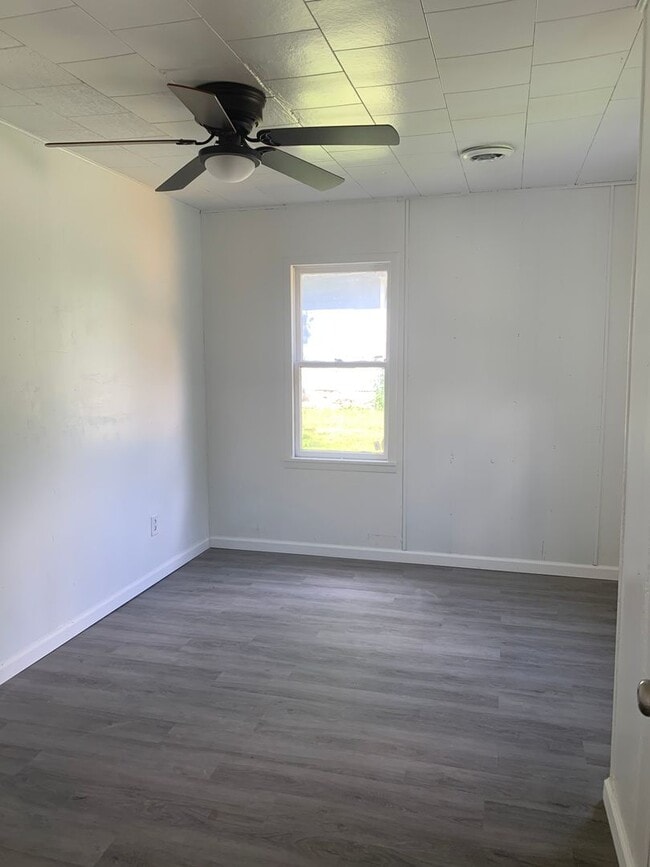 902 E Garfield St in Springfield, MO - Building Photo - Building Photo