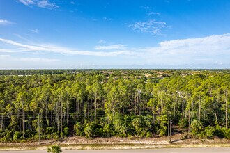 Jasper Flats in Naples, FL - Building Photo - Building Photo