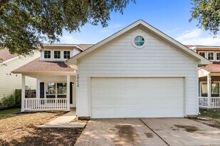 10110 Berrybriar Ln in Tomball, TX - Building Photo
