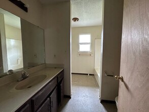 1200 S Greenwich Ave in Russellville, AR - Building Photo - Building Photo