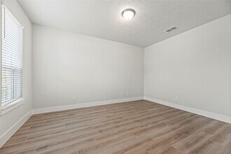 1707 McCrae Hill Ct in Park Row, TX - Building Photo - Building Photo