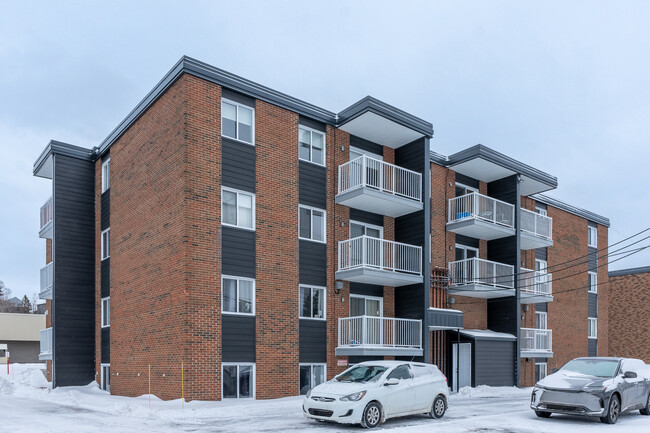 2175 Guillaume-Couture Boul in Lévis, QC - Building Photo - Primary Photo