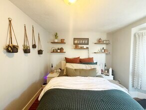 643 Saratoga St in Boston, MA - Foto de edificio - Building Photo