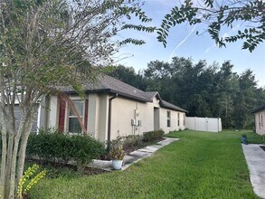 13336 Crest Lake Dr in Hudson, FL - Building Photo - Building Photo